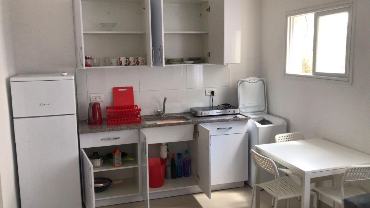 Isramax Apartment Near The Beach. Bat Yam Esterno foto