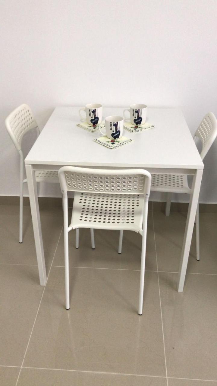 Isramax Apartment Near The Beach. Bat Yam Esterno foto